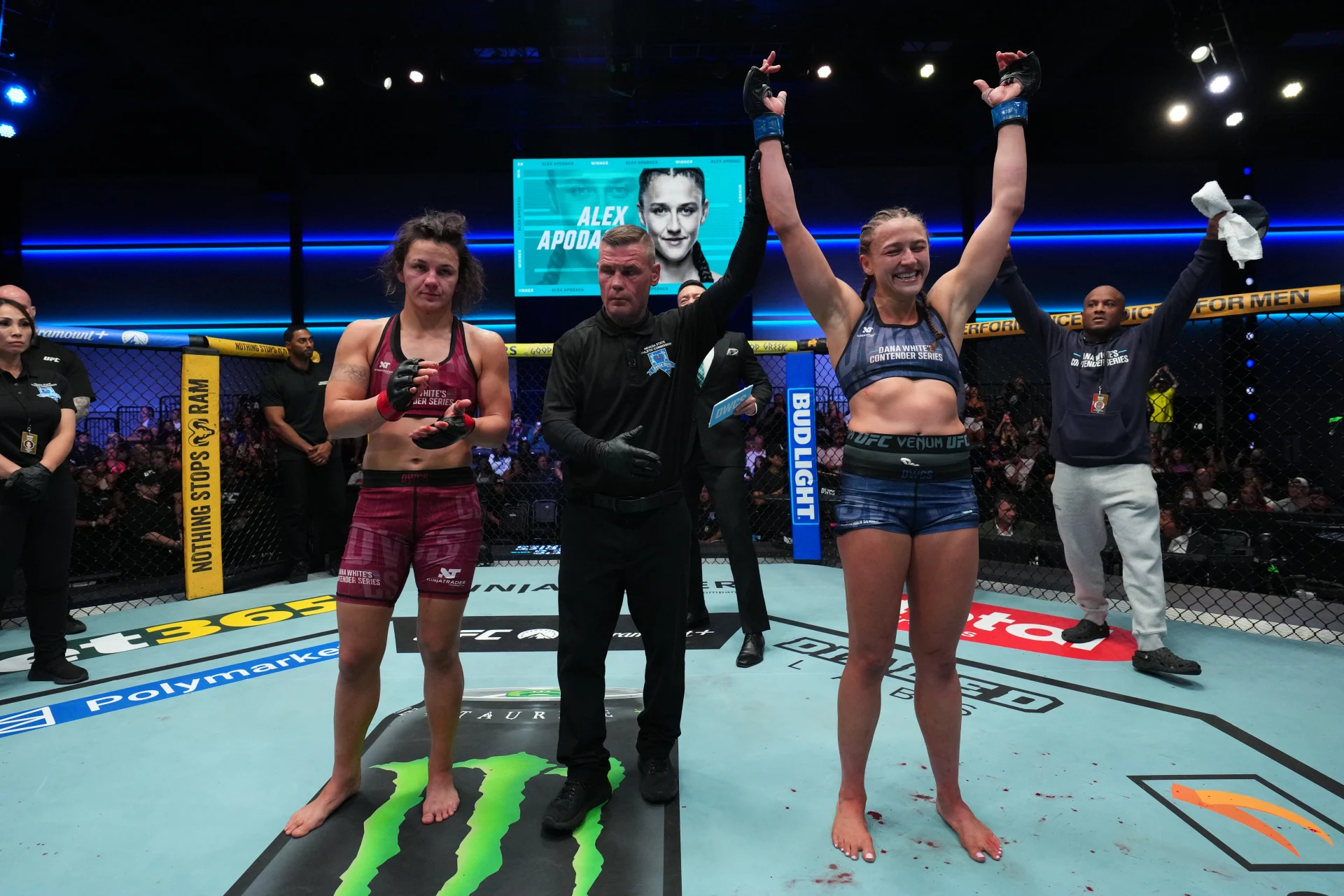 アレックス・アポダカがミアに判定3-0 DWCS史上最大の番狂わせでUFC契約獲得【DWCS Week 3】