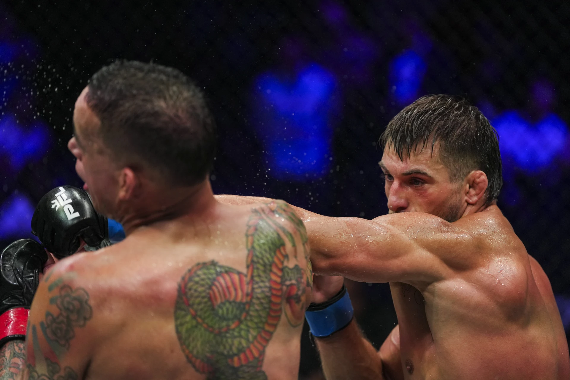 PFL Charlotteのメインイベントで対戦するブライアン・バトルとダルトン・ロスタ