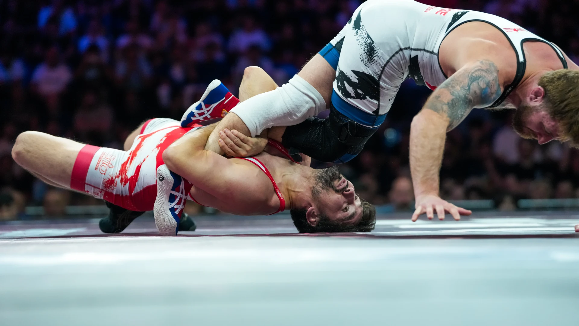 五輪王者キンチェガシビリvs NCAA2冠メンデスが決定 UFCアルマバエフも参戦【RAF12】
