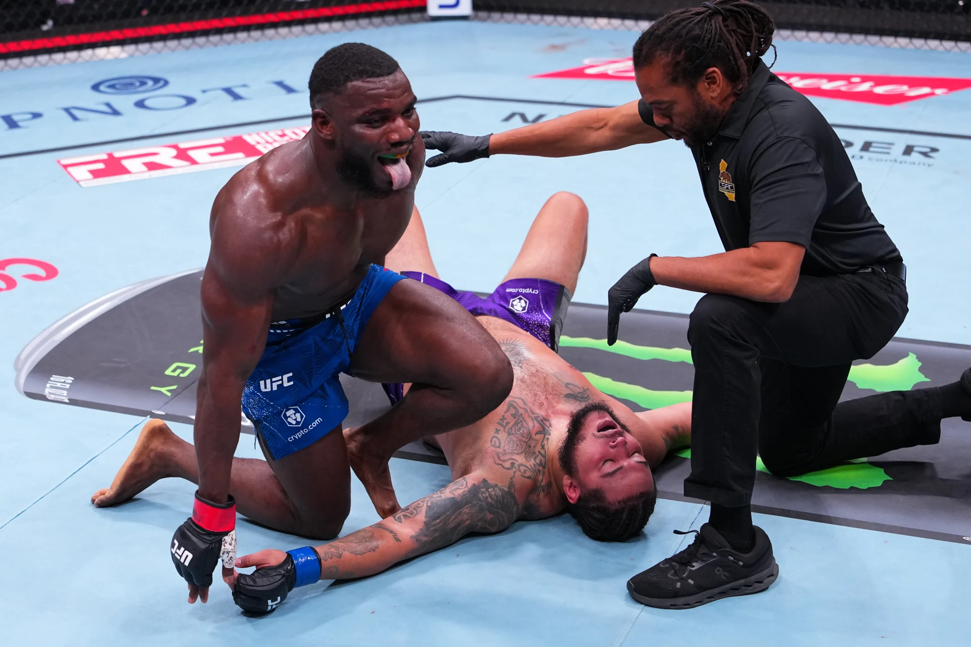 アンソニー・ウィントがチャットマンに1R4分29秒、肩固めでテクニカルサブミッション勝ち【UFCサクラメント】