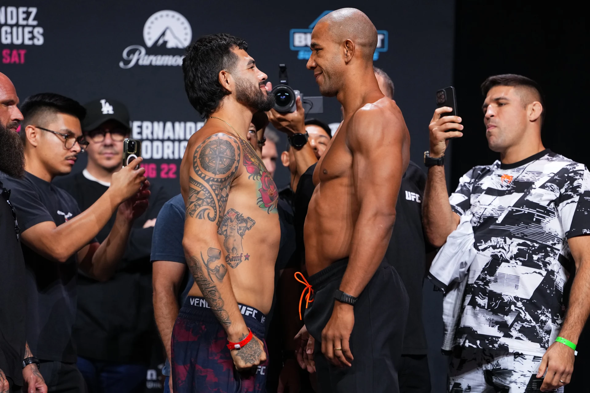 UFCサクラメント計量結果 全26選手がクリア、ヘルナンデス186lb・ロドリゲス185lb